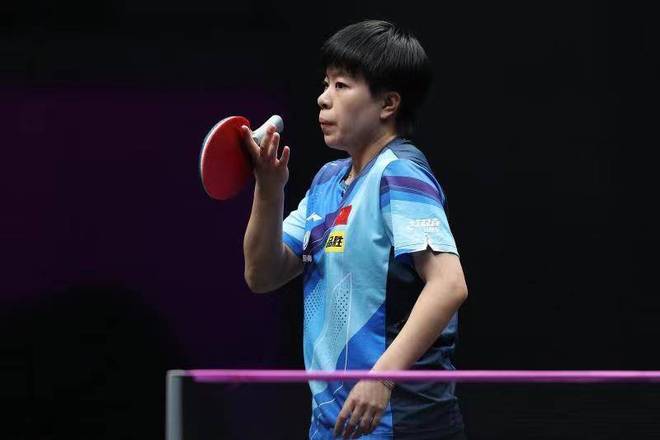 塑霸权的雄 塑霸权的雄