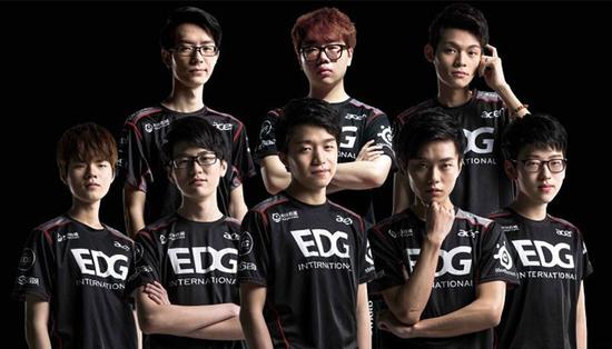 法披上國家 法披上國家