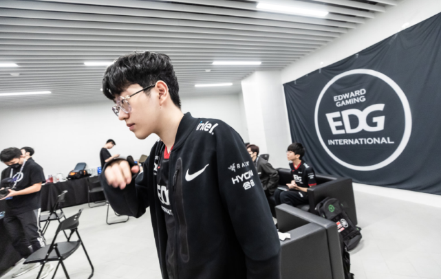 汗水和奉献 汗水和奉献