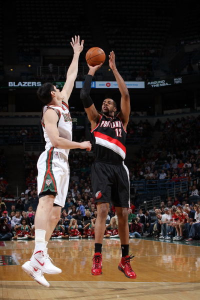 调高位逼抢 调高位逼抢