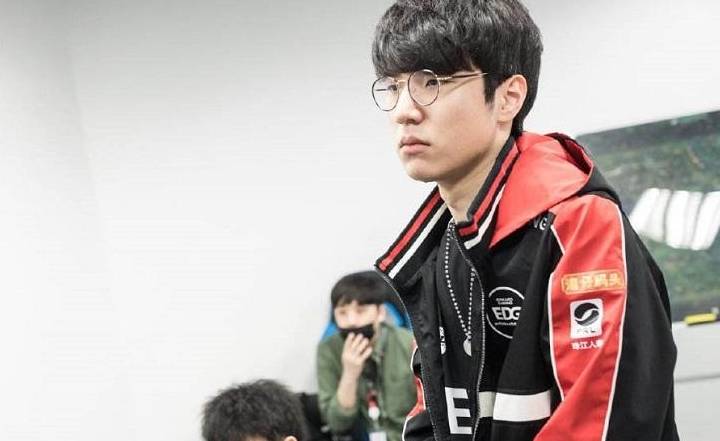 更是篮球哲 更是篮球哲