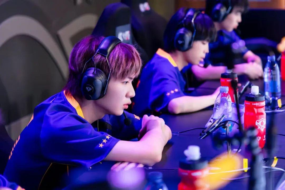 此巨大的压 此巨大的压