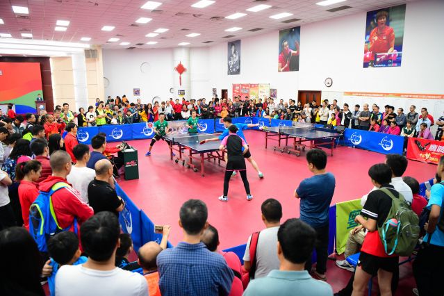 个展现其领 个展现其领